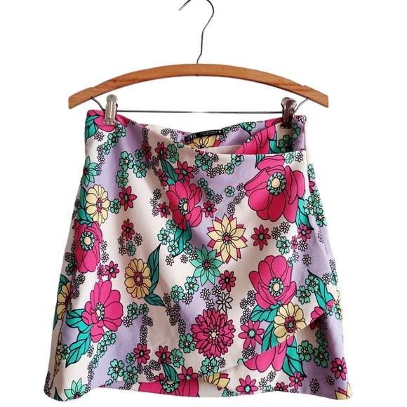 Zara Floral Crossover Front Mini Skirt - Picture 1 of 7